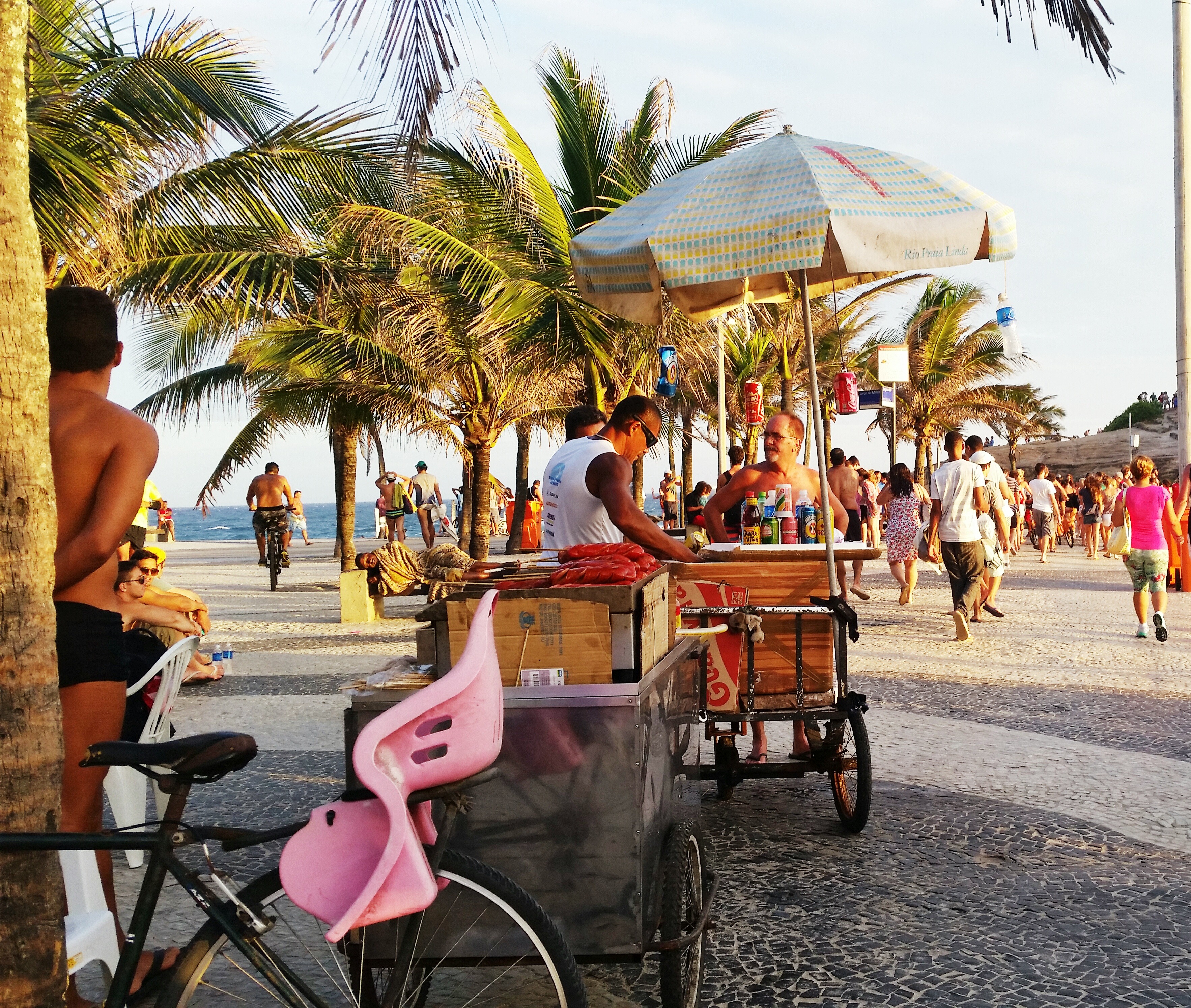 Top 7 Stunning Beaches in Rio de Janeiro You Can't Miss: Ipanema Beach/Praia de Ipanema/Arpoador