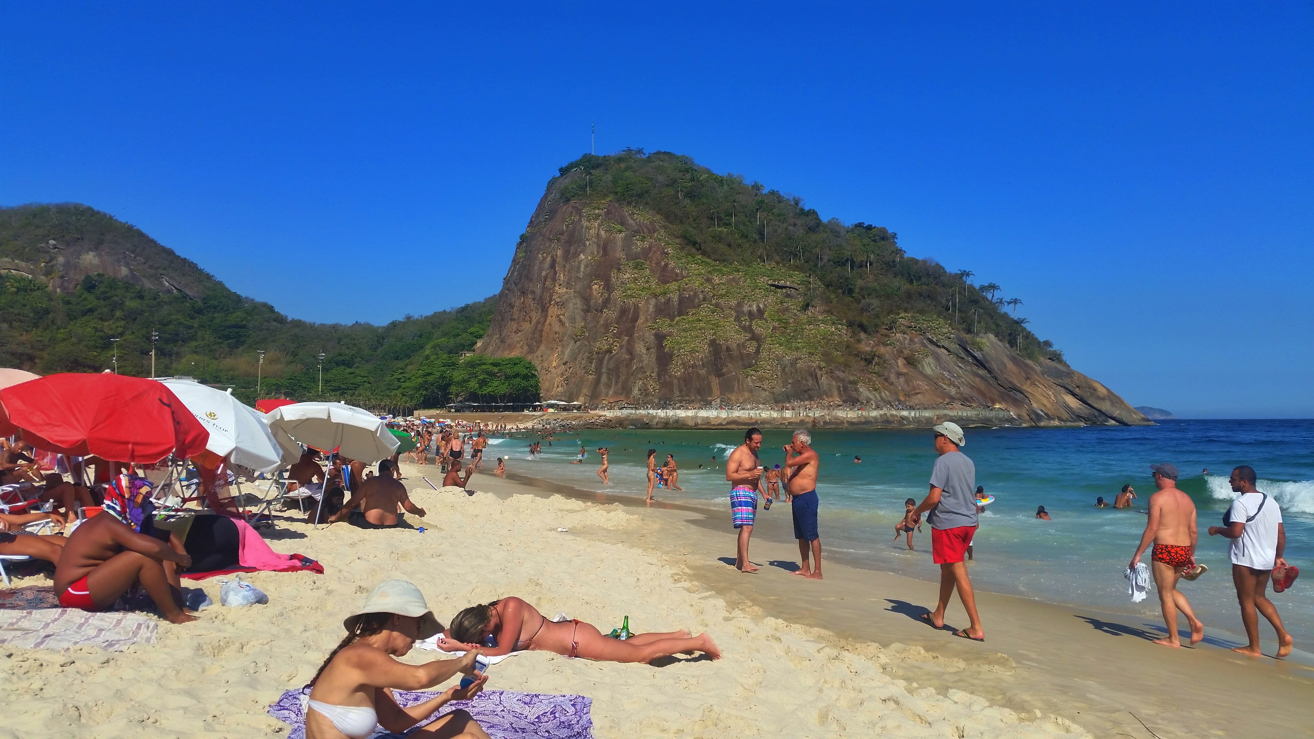 Top 7 Stunning Beaches in Rio de Janeiro You Can't Miss: Leme Beach