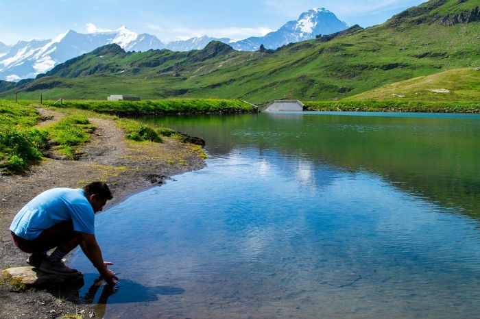 Journey Wonders | Lake Bachalpsee | 10 Nomads Reveal How They Make Money Whilst Travelling The World | StoryV Travel + Lifestyle