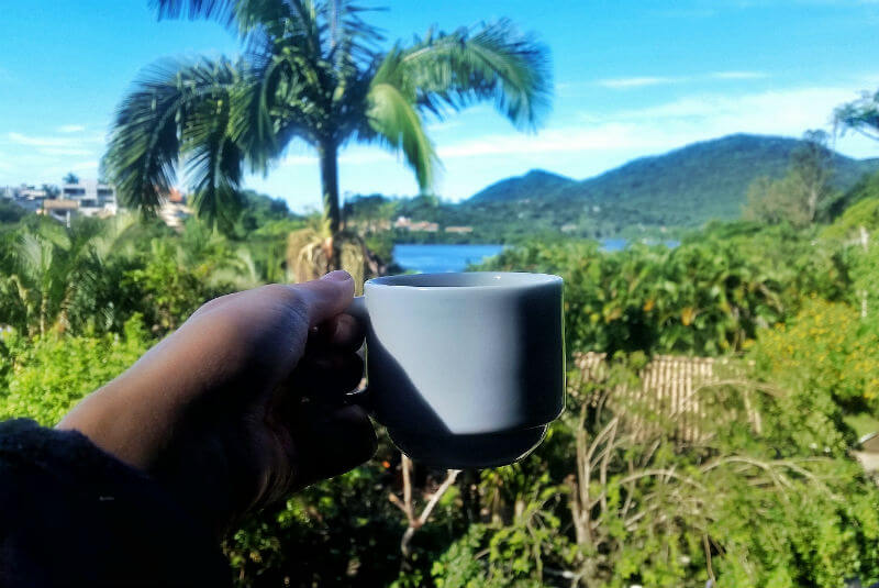 Breakfast at Hotel Saint Germain, Florianópolis - Are you looking for an affordable yet relaxing hotel in Florianópolis, Brazil? Check out our Florianópolis hotel review of Hotel Saint Germain, located on the lake in Lagoa da Conceicão!