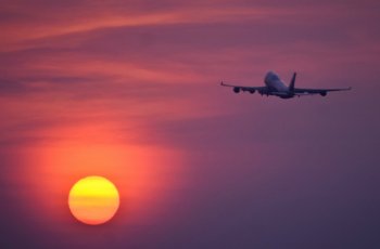 plane-sunset-2