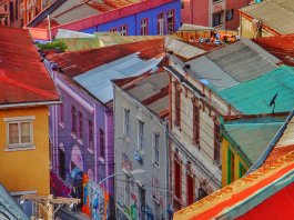Traveling to Chile & planning to visit Valparaíso? Here we interview Cristián Faúndez, a Chilean local who shares his top insights & Valparaíso travel tips. Click through to read now...