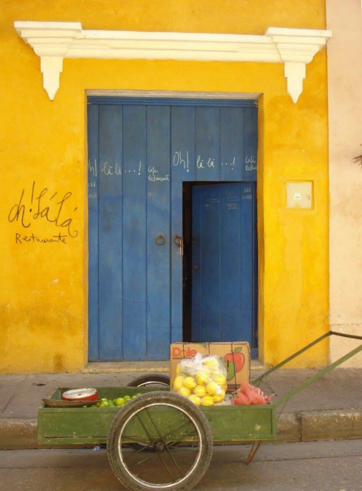 Cartagena fruit stand | Colombia Travel Tips: 6 Travelers Share Top Insights And Advice