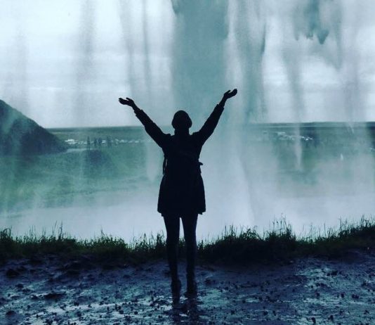 Heading to Iceland for a quick vacation & looking for tips & inspiration? This traveler shares her Iceland travel experiences based on a 3 day stay. Click through to read now..