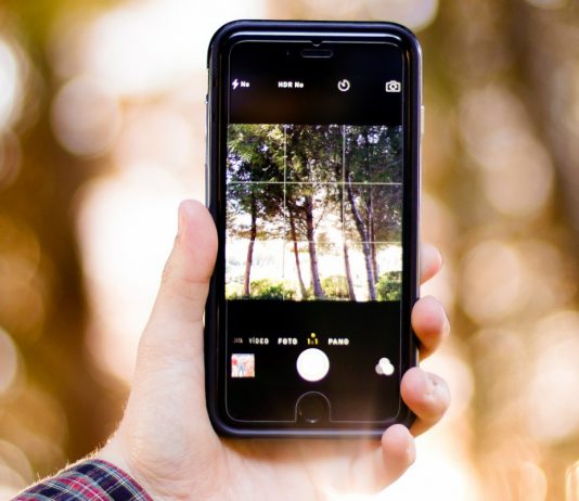 Smartphone travel photography tips: Are you about to set off on an adventure & looking for ways to improve your phone photography? These are our best tips!