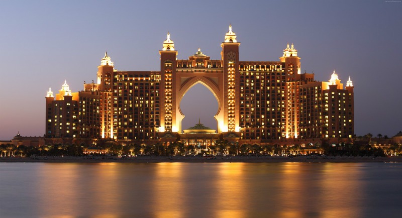 Hotel on The Palm Jumeirah | Planning a short trip to Dubai? Read this first...