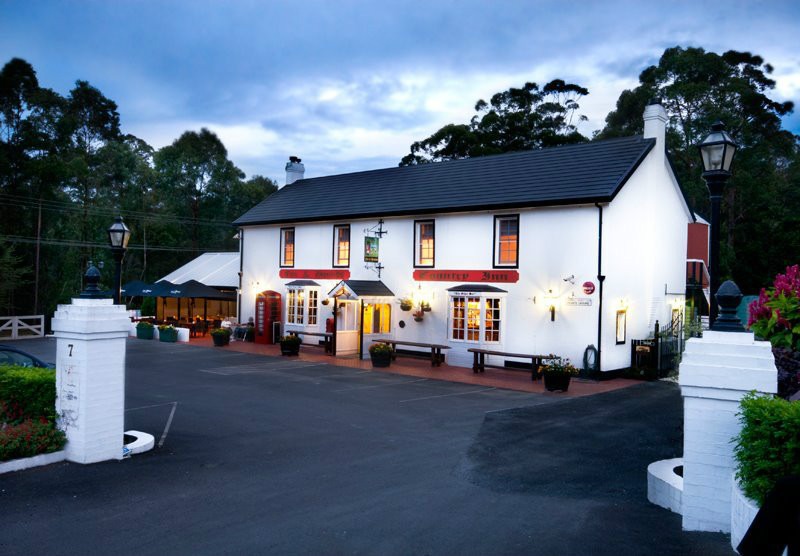 Fox and Hounds Mount Tamborine - Best things to do on the Gold Coast