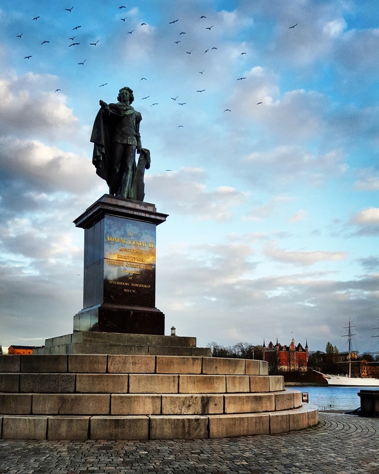 Monument to King Gustav III of Sweden along Stockholms strom - Stockholm Travel Guide