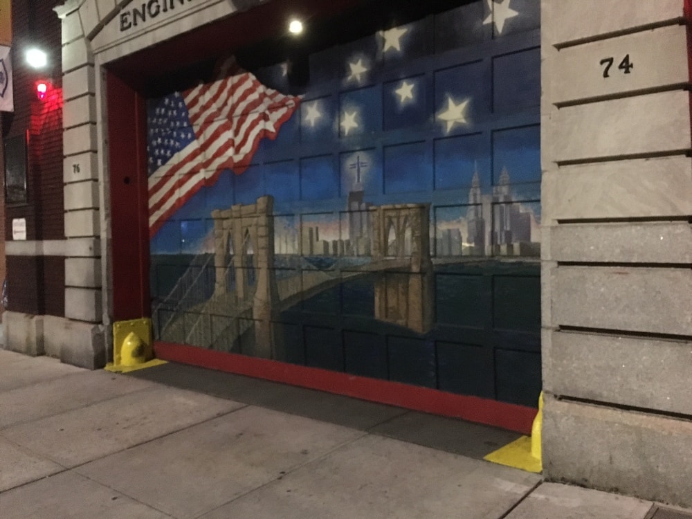 street art in Brooklyn - budget North America Travel Tips