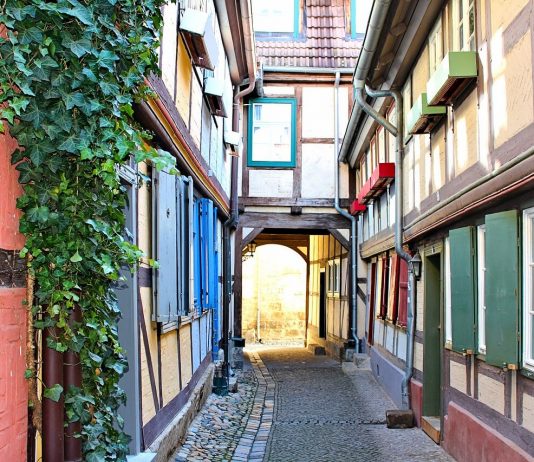 Top 10 Hidden Gem Towns In Europe You Need To See! Beautiful beaches, amazing medieval architecture & delicious food - all still untouched by most tourists! These are our top 10 hidden gem towns in Europe!