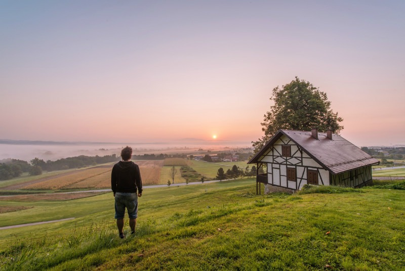 Do farm work: how to save money and see the world