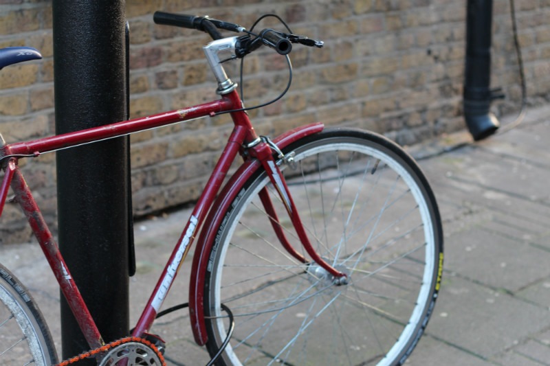 Hire a bicycle: Tips for solo travel in London 