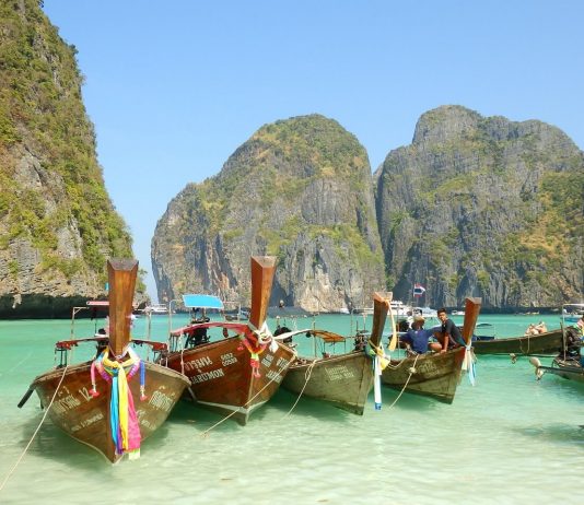 Best beaches and party islands in Thailand: Koh Phi Phi