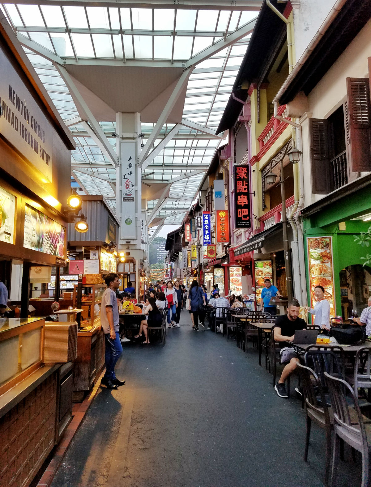 48 hour Singapore travel itinerary: Chinatown Food Street