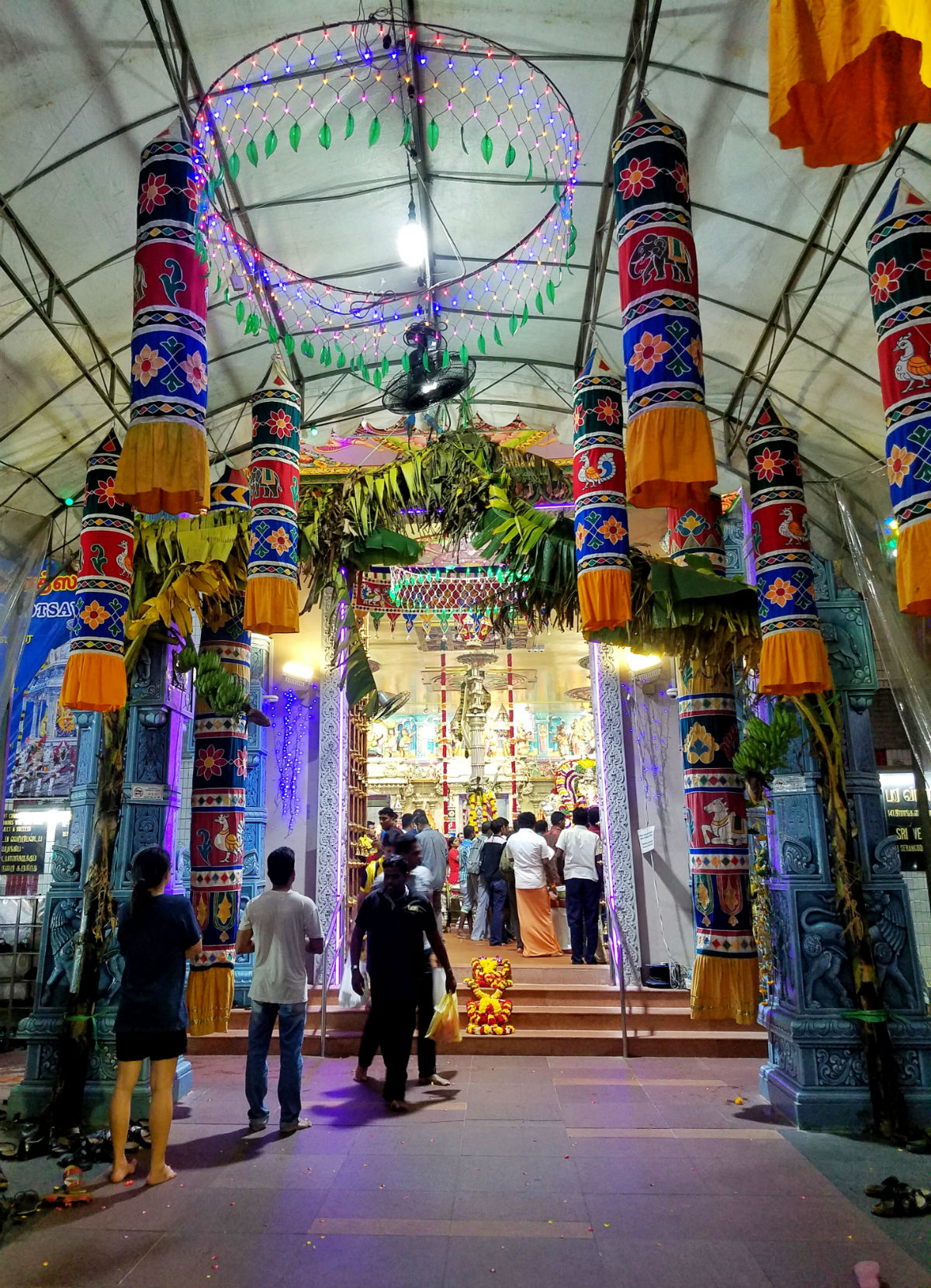 48 hour Singapore travel itinerary: A temple in Little India 