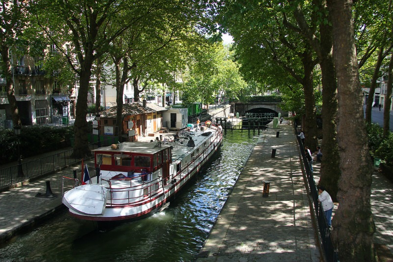Unique things to do in Paris: Canal St Martin 