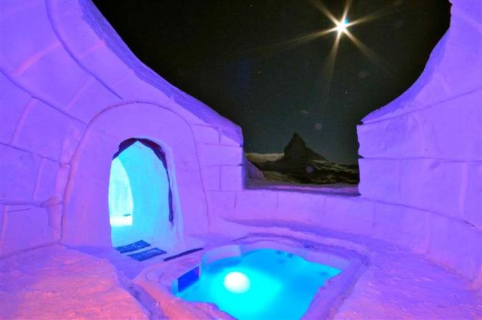 Igloo-Dorf in Switzerland