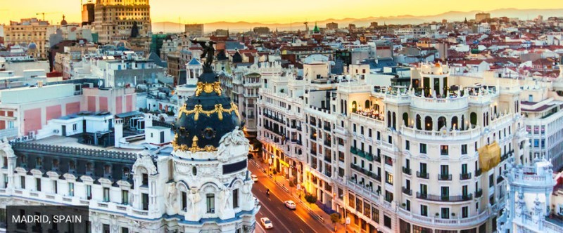 Best New year's eve rooftop parties in Picalagartos, Madrid Spain.