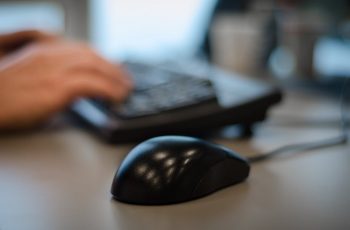hands-desk-office-working