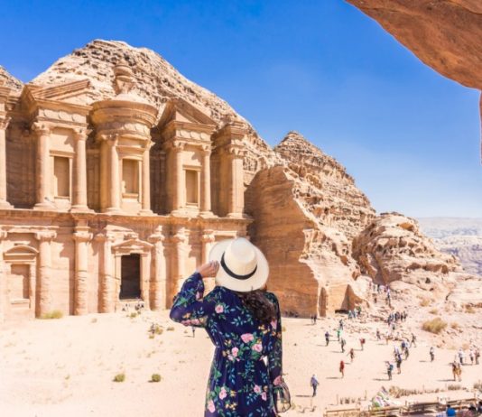 8 Travel Tips for Women Traveling in the Middle East traveling in the Middle East