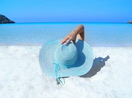 These are summer travel hacks every woman should know.