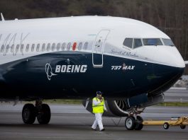 Boeing 737 MAX 8
