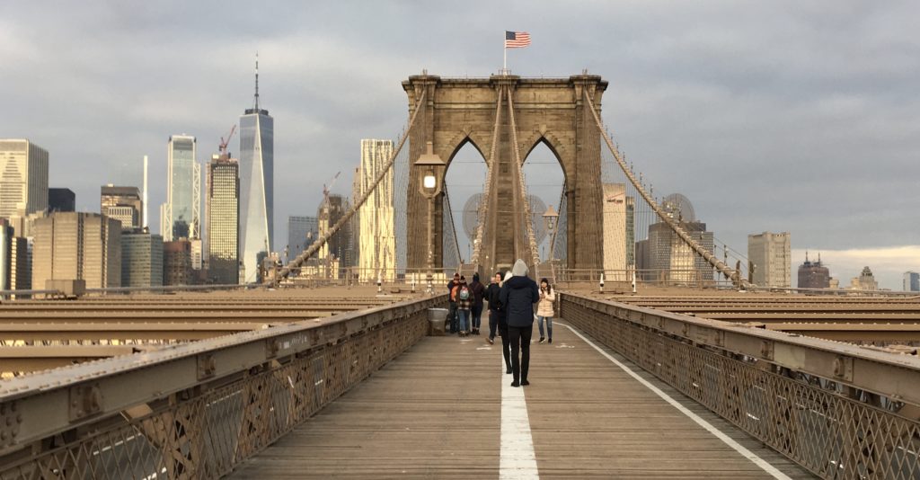 Best Photo Ops USA - Visit The Brooklyn Bridge