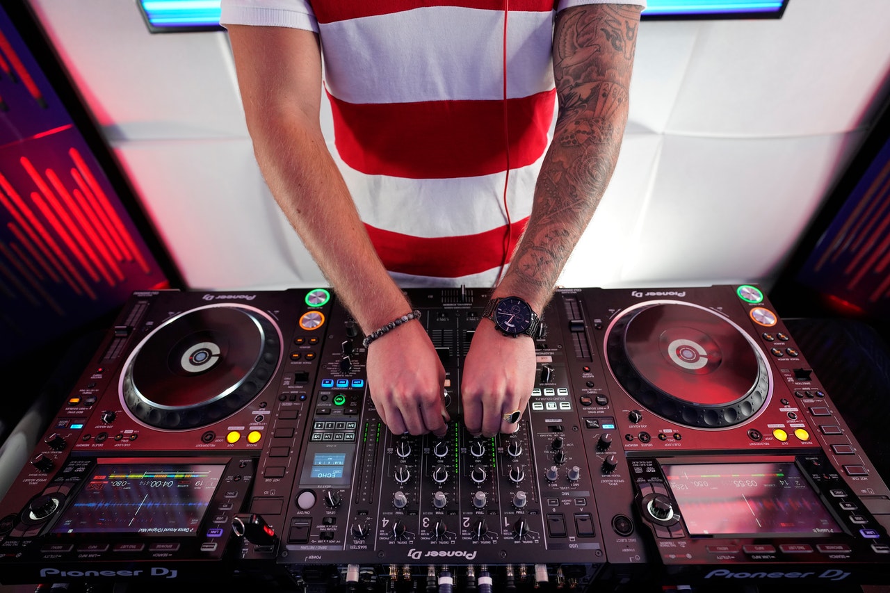 Learn How to Be a DJ via This Mobile App