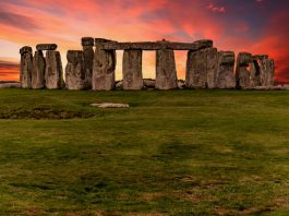 How Was Stonehenge Built? Learn About the Fascinating History