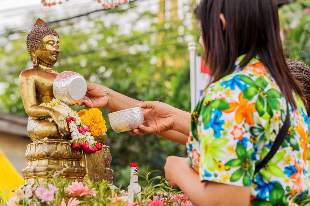 Learn About the Songkran Festival - Thailand's National New Year Holiday
