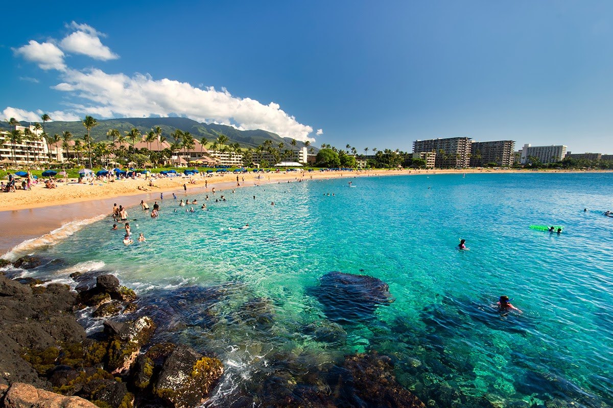 A Traveler's Guide To The Hawaiian Islands