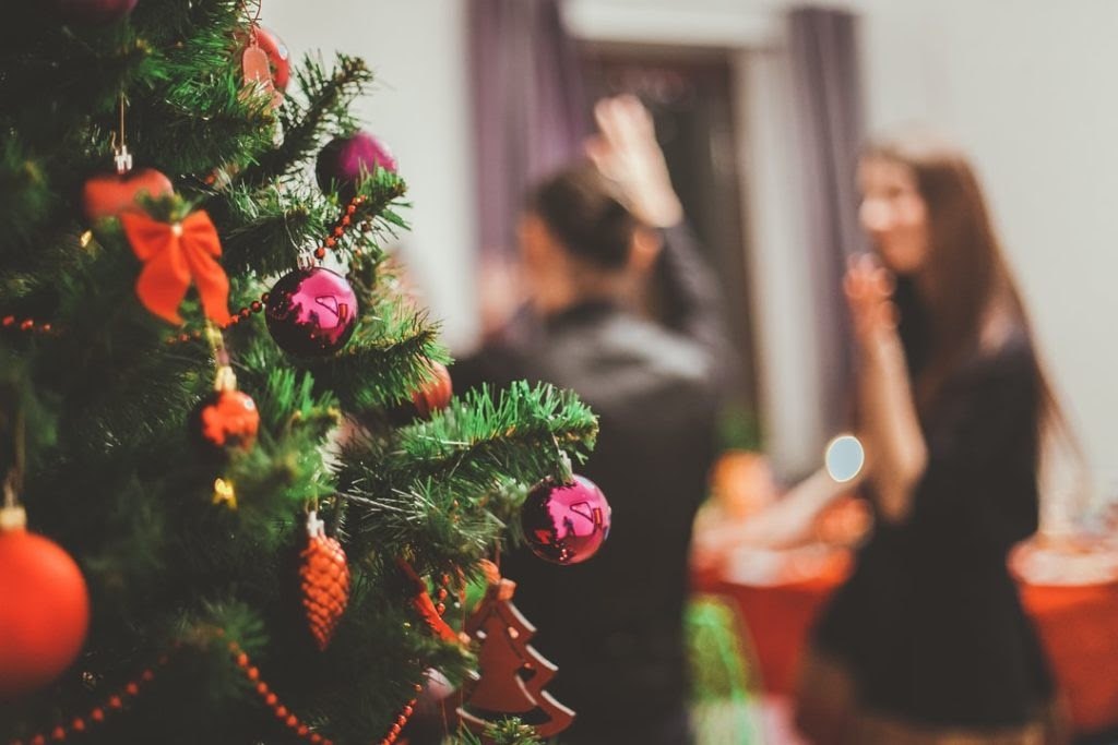 The Dos and Don'ts of a Christmas Family Vacation